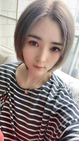 非常不错的一个00后嫩妹子