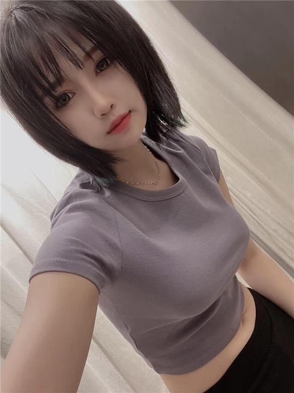 服务很好很温柔的小野猫